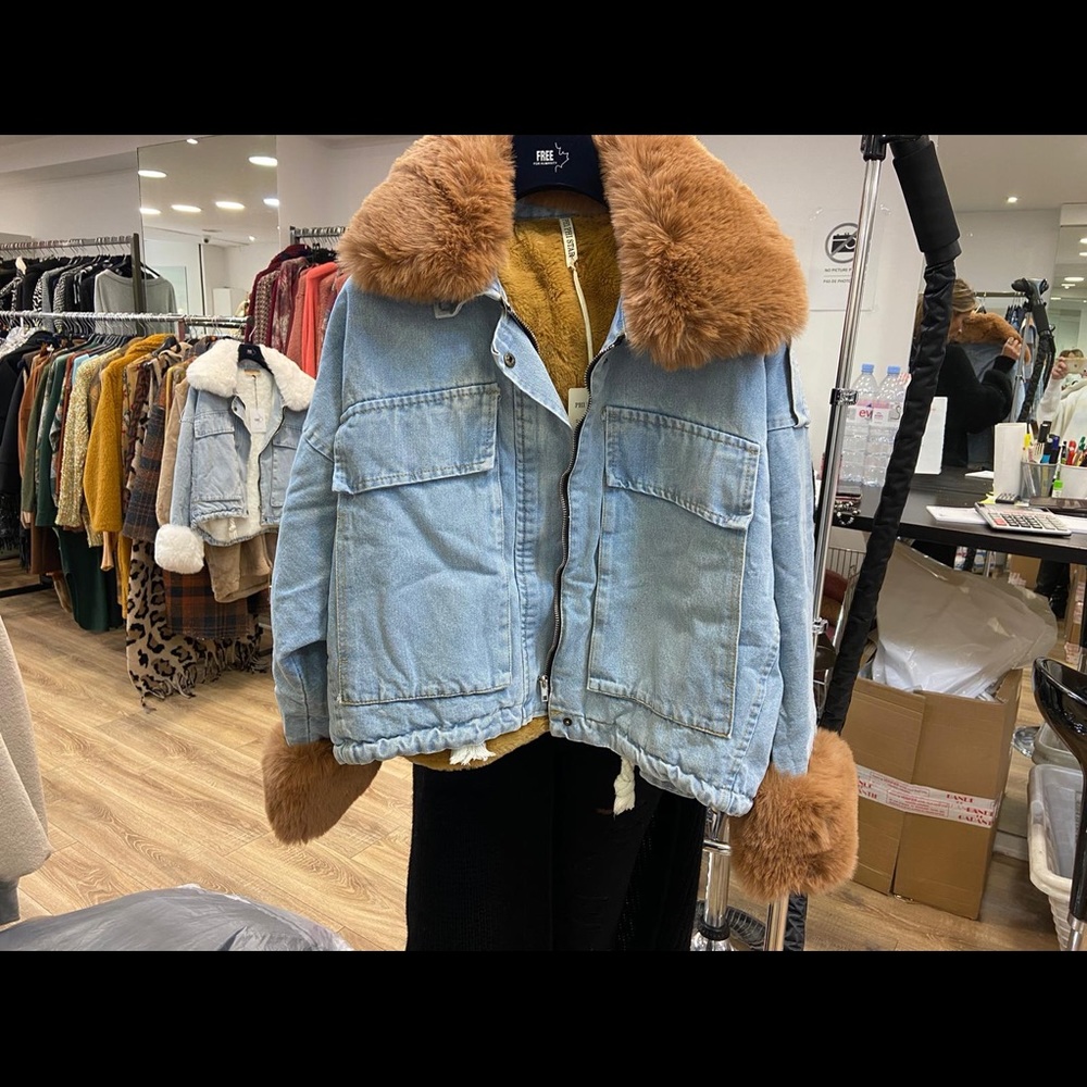 Cute jean jacket with beige fur!! Never used